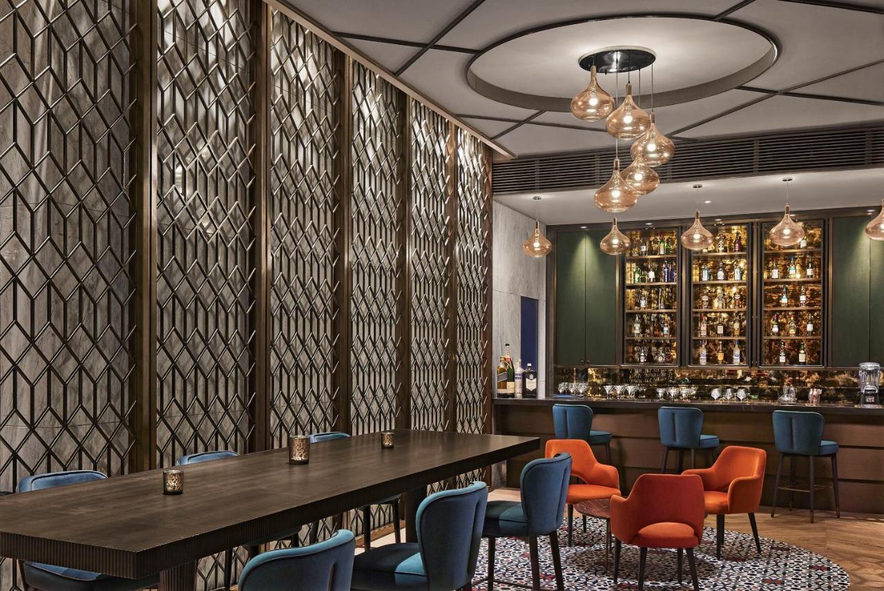 Hotel Taj Wellington Mews Chennai Exterior foto